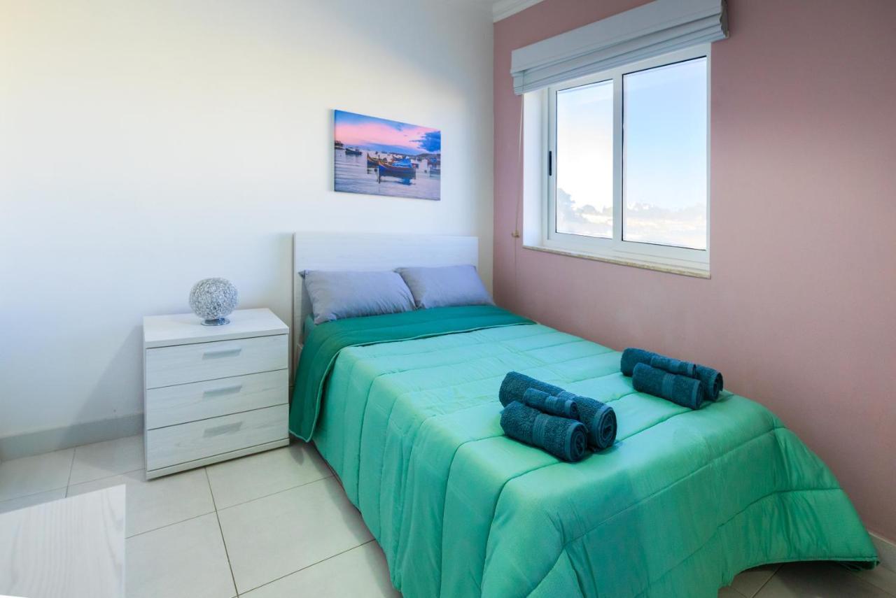 The Nautical Nook Apartment Marsaxlokk Bagian luar foto